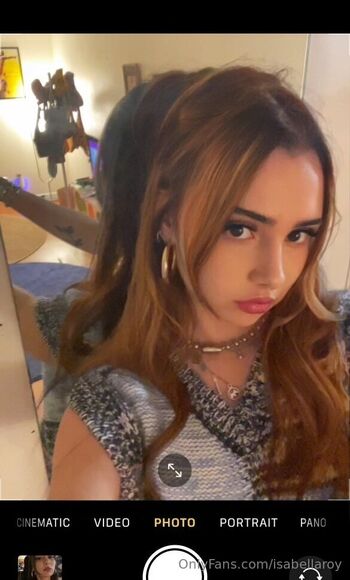 isabellaroy