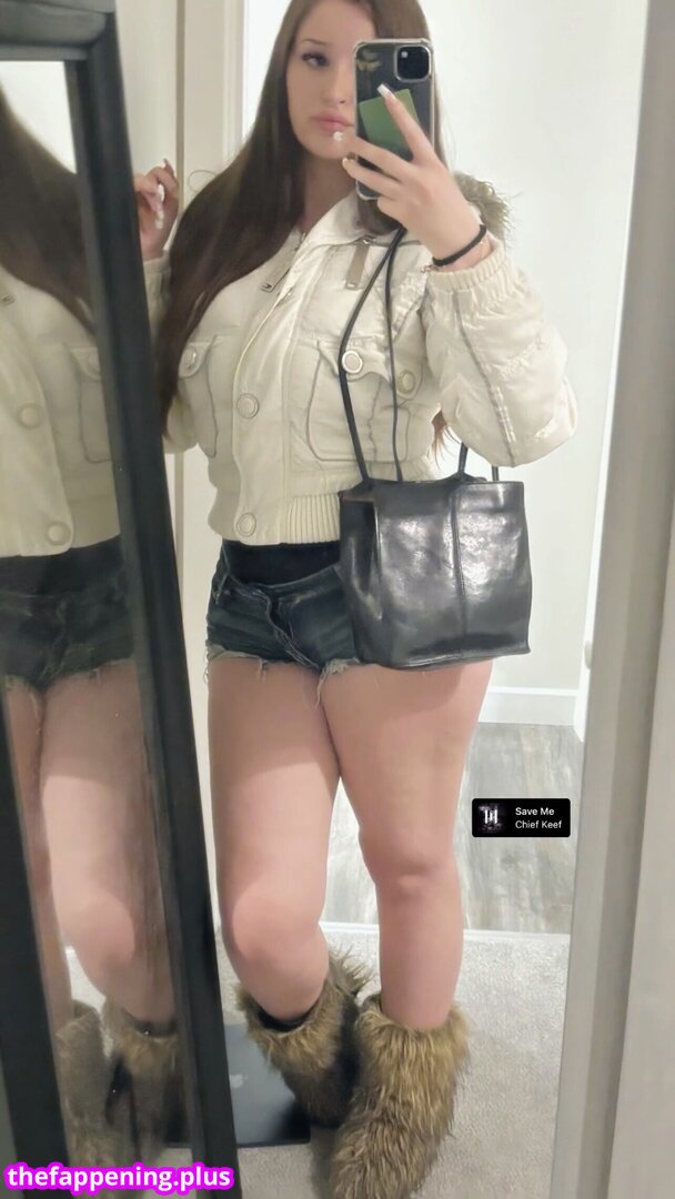 Isabelle / 3sa.1e / mizzyalwaysonline / mizzybackonline