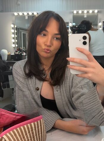 Isabelle Smith (Hollyoaks)