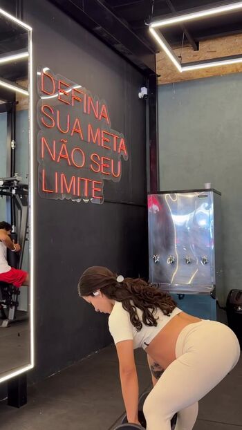 Isadora Abrahao