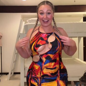Iskra Lawrence