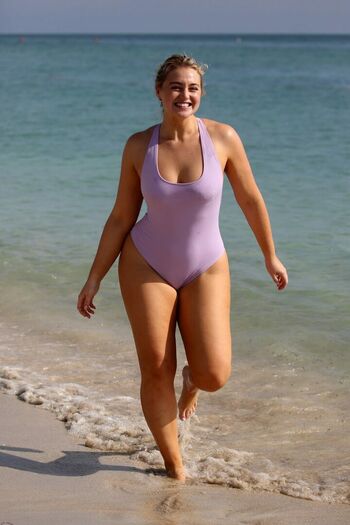 Iskra Lawrence