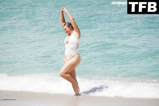 Iskra Lawrence