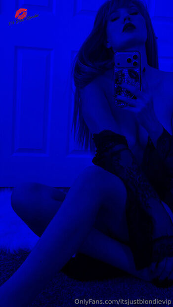 ItsJustblondie