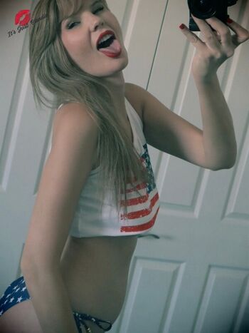 ItsJustblondie