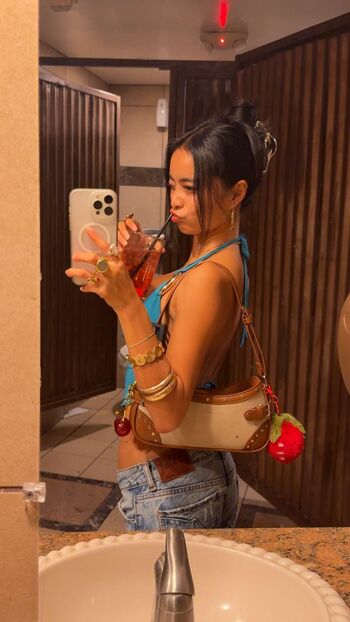 itslaaurr