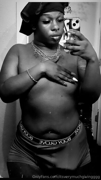 itsverymuchgivingggg