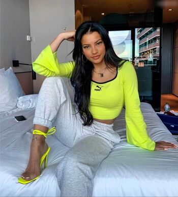 Ivana Santacruz