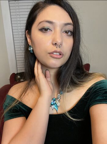 Ivy_Augustine