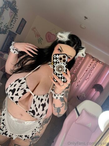 Ivy_vix