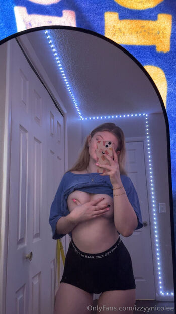 izzyynicolee