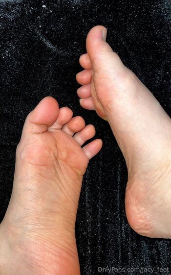 jacy_feet