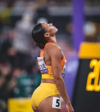 Jaël-Sakura Bestué Ferrera