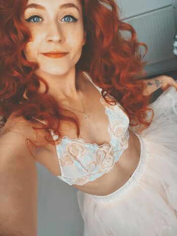 Janet Devlin