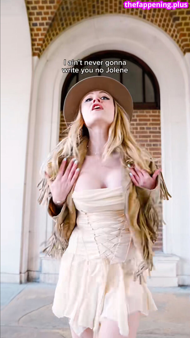 Janet Devlin