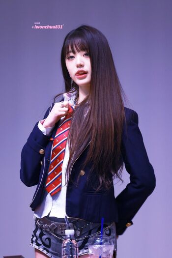 Jang Won-young