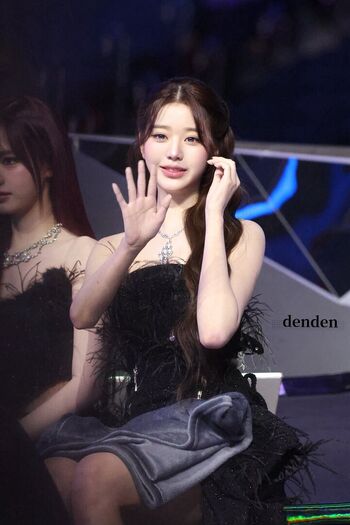 Jang Won-young