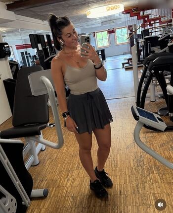 Jasmin Winhart