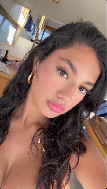 jasmine_lillyyyy