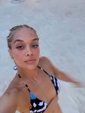 Jasmine Sanders