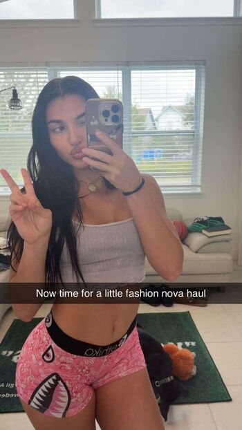 Jazmyn Nyx