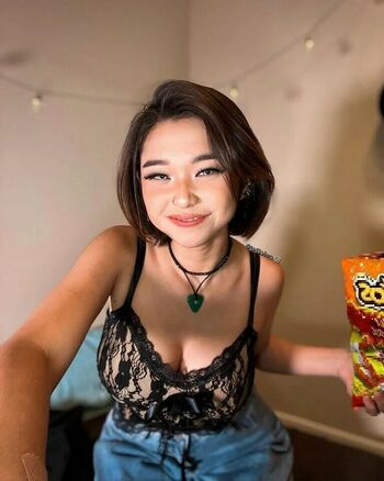 Jeila Dizon