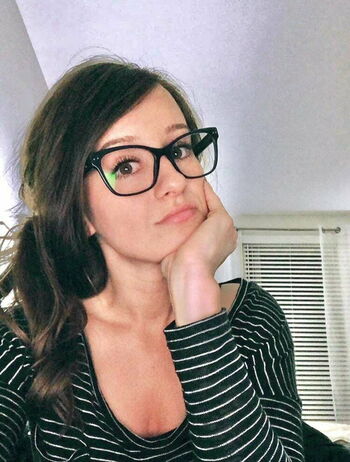Jenna Ezarik