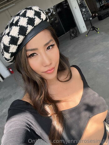 jennierosesinstv