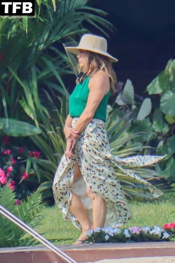 Jennifer Aniston