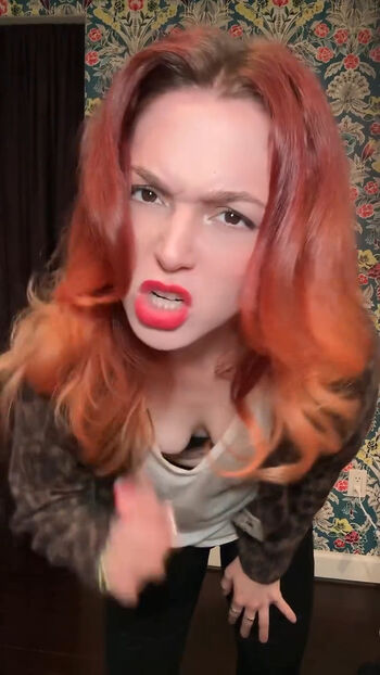 Jennifer Stone