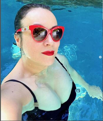Jennifer Tilly