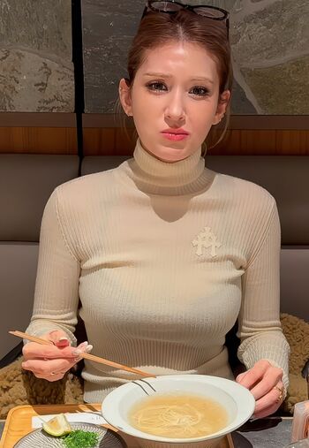 Jeon Somi/ENNIK SOMI