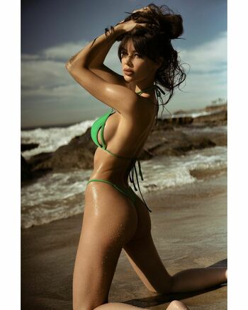 Jessica Naz