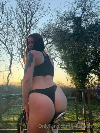 jilliansamxo