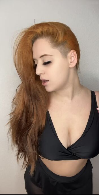 Joana Headbang