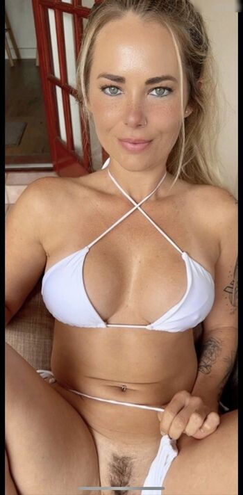 Joanna Nextdoor