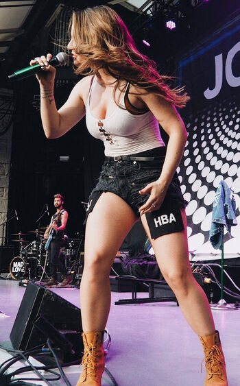 JOJO