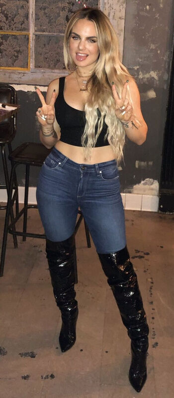 JOJO