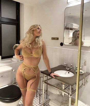 Josefine Simone