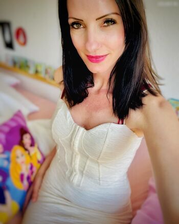 Judi_Lieb / Judy.Lieb / Nylonmum