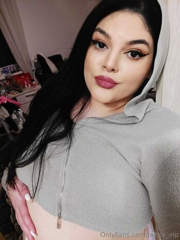 juiccy_jenny