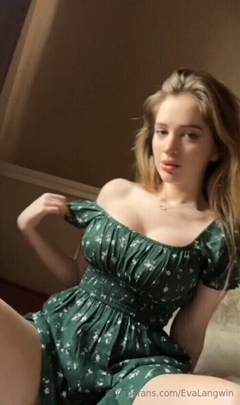 Julesbjorn Eva Langwin