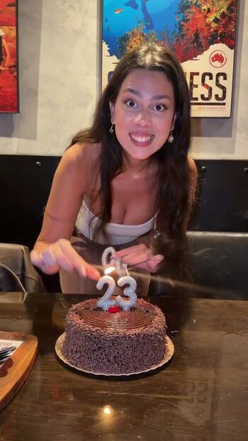 Julia Alvarenga