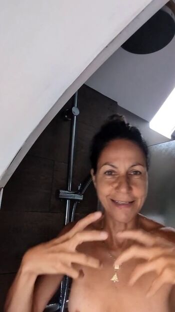 Julia Bradbury
