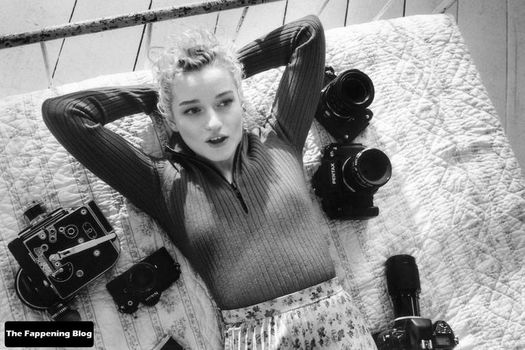 Julia Garner