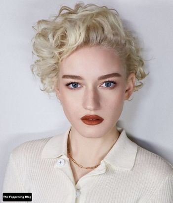 Julia Garner