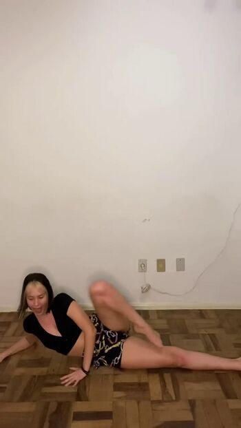 Julia K Barni