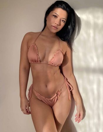 Julia Kelly