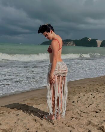 Julia Linhares