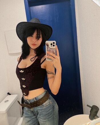 Julia Magnollia Juliamagnollia